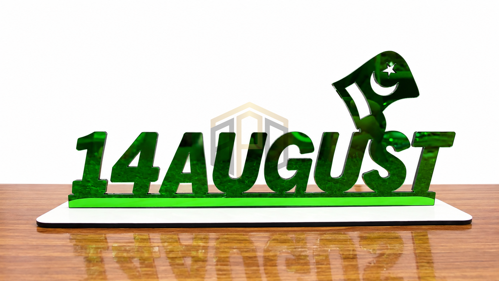 14 August Pakistan Independence Day Wooden Table Decoration Stand