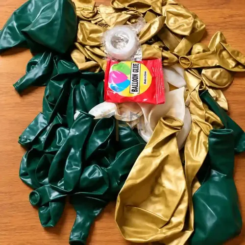 100 Pcs Dark Green & Metallic Gold Balloon Garland Set